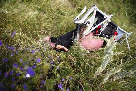 Cả thế giới cầu nguyện cho các nạn nhân trên chuyến bay xấu số MH17